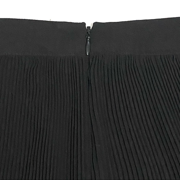 NWOT BEBE Colorblock Black White Fine Micro Pleat A-line Skater Mini Skirt Sz S - Picture 7 of 9